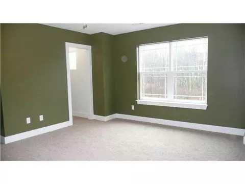 6715 Thunder Ln, Lansing, MI 48906 photo 8