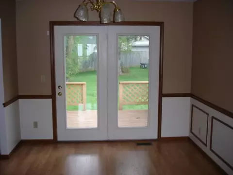 439 Jade, Lansing, MI 48917 photo 3