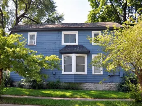 737 Clark, Lansing, MI 48906 photo 11