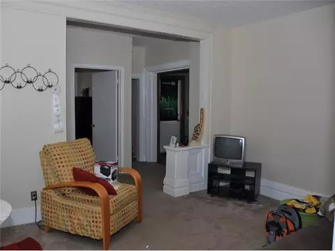 737 Clark, Lansing, MI 48906 photo 4