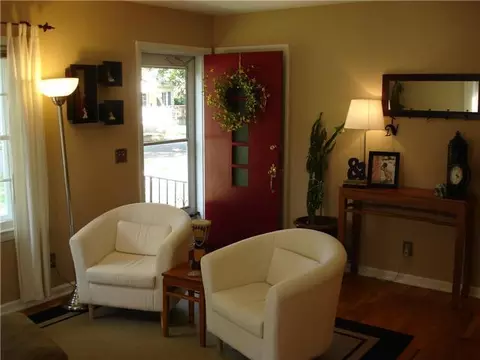 1122 Edison Ave, Lansing, MI 48910 photo 3