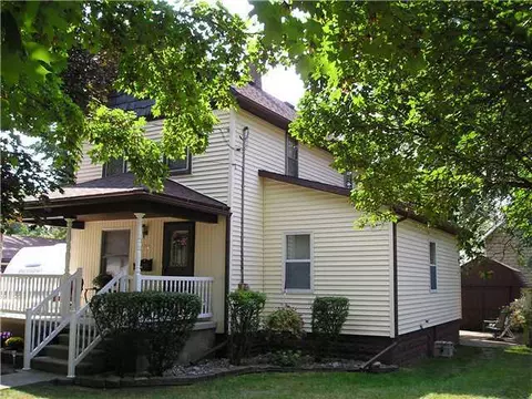 102 E Park St, Saint Johns, MI 48879 photo 1
