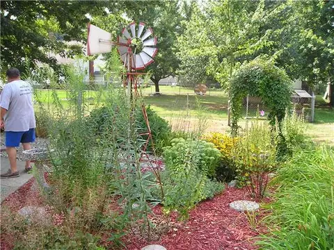 102 E Park St, Saint Johns, MI 48879 photo 9