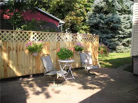102 E Park St, Saint Johns, MI 48879 photo 7