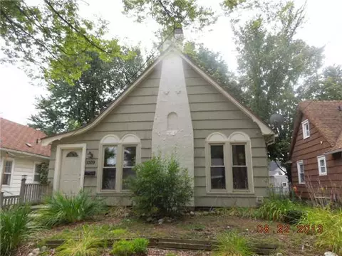 1009 Smith Ave, Lansing, MI 48910 photo 1