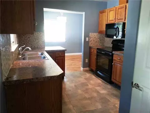 15744 Northward, Lansing, MI 48906 photo 2
