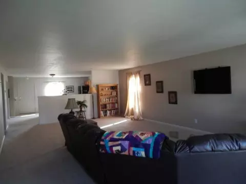 7623 Taragreen Dr, Lansing, MI 48917 photo 4