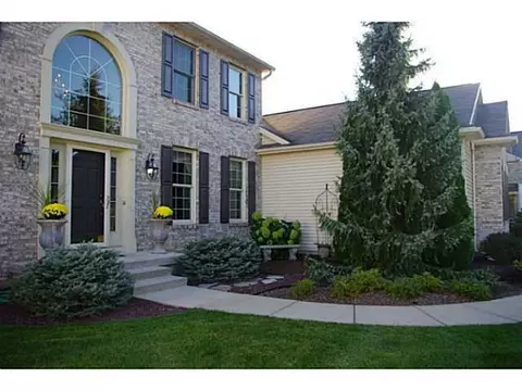 3381 Canopy Dr, Dewitt, MI 48820 photo 2