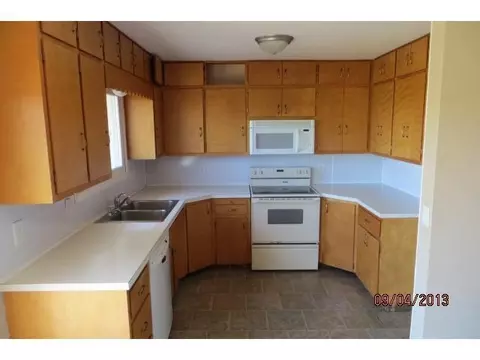10885 Chadwick Rd, Eagle, MI 48822 photo 5