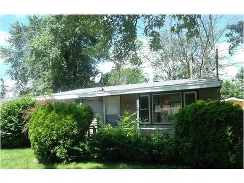 2402 Greenbelt Dr, Lansing, MI 48911 photo 1