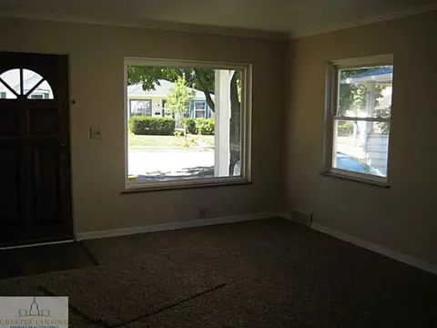 1811 Alpha St, Lansing, MI 48910 photo 4