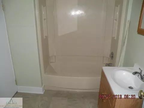 640 Fuller, Williamston, MI 48895 photo 9