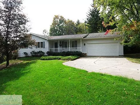333 Maple, Dimondale, MI 48821 photo 1