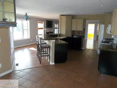10237 Corcoran, Haslett, MI 48840 photo 4