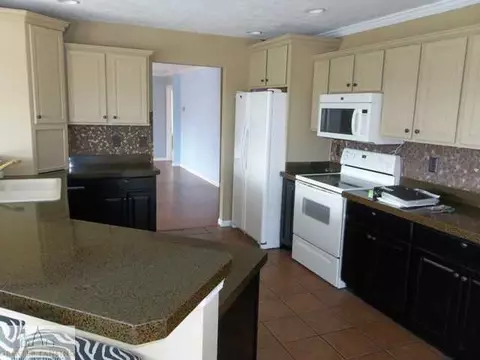10237 Corcoran, Haslett, MI 48840 photo 2