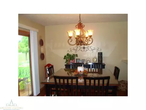12436 Burlingame Dr, Dewitt, MI 48820 photo 11