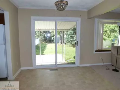 1124 Bennington Dr, Lansing, MI 48917 photo 4