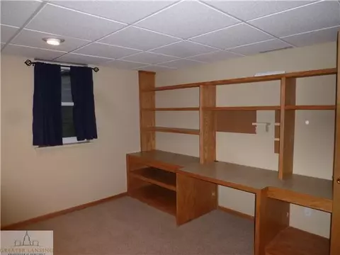 1124 Bennington Dr, Lansing, MI 48917 photo 12