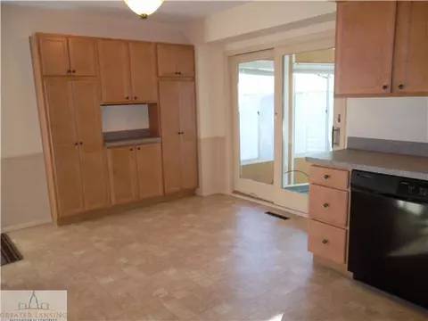 604 S Dibble, Lansing, MI 48917 photo 5