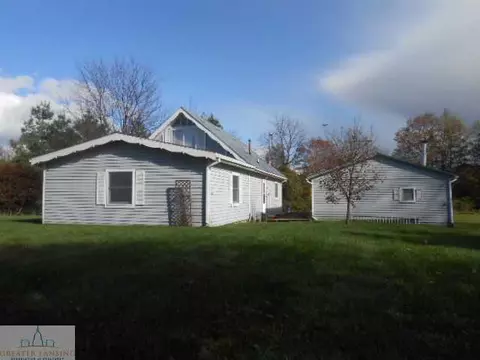 15350 S Hinman, Eagle, MI 48822 photo 2