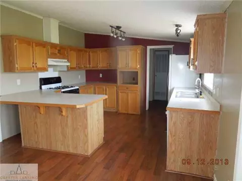 5439 Howell Rd, Webberville, MI 48892 photo 4