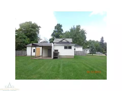 416 E First St, Perry, MI 48872 photo 2