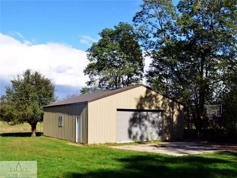 8125 E Cutler, Bath, MI 48808 photo 4