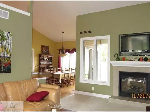 12622 Paradise Dr, Dewitt, MI 48820 photo 4