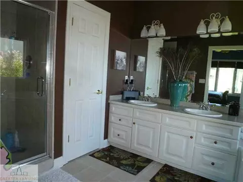12622 Paradise Dr, Dewitt, MI 48820 photo 13