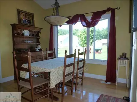 12622 Paradise Dr, Dewitt, MI 48820 photo 9
