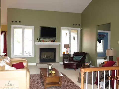 12622 Paradise Dr, Dewitt, MI 48820 photo 3
