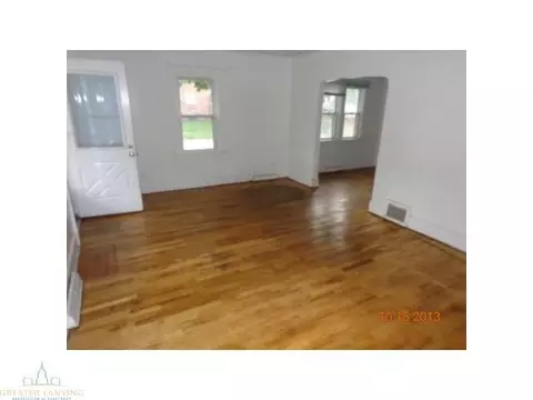 1100 Parker St, Lansing, MI 48912 photo 3