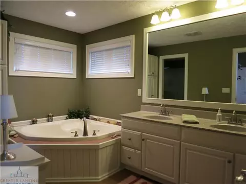 15222 Classic Dr, Bath, MI 48808 photo 16