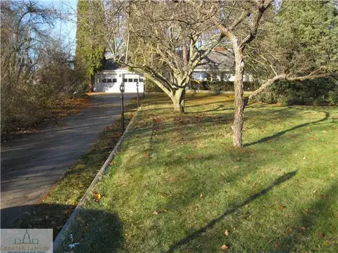 908 Turner St, Dewitt, MI 48820 photo 5