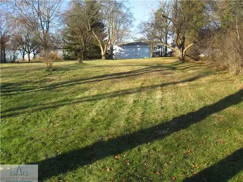 908 Turner St, Dewitt, MI 48820 photo 14