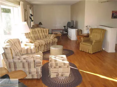 908 Turner St, Dewitt, MI 48820 photo 6
