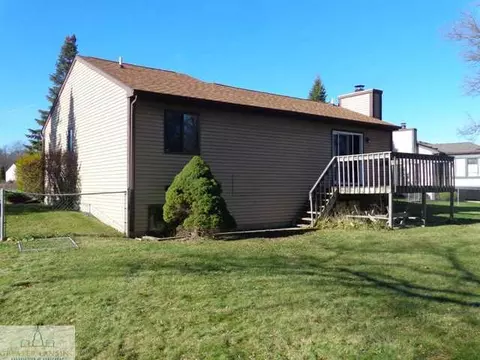 304 Corral Path, Lansing, MI 48917 photo 12