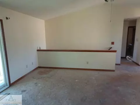 304 Corral Path, Lansing, MI 48917 photo 4