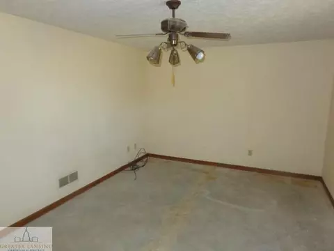 304 Corral Path, Lansing, MI 48917 photo 10