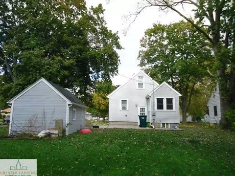 228 E Syringa Dr, Lansing, MI 48910 photo 10