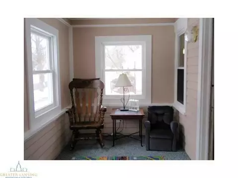 228 E Syringa Dr, Lansing, MI 48910 photo 9