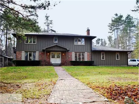 12325 Pine Ridge Dr, Perry, MI 48872 photo 1