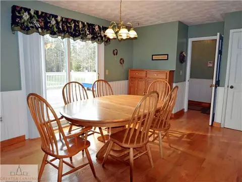 12325 Pine Ridge Dr, Perry, MI 48872 photo 9
