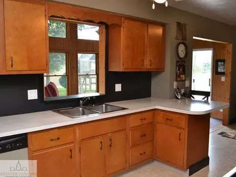 4525 Barton Rd, Williamston, MI 48895 photo 5