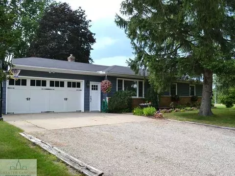 4525 Barton Rd, Williamston, MI 48895 photo 2