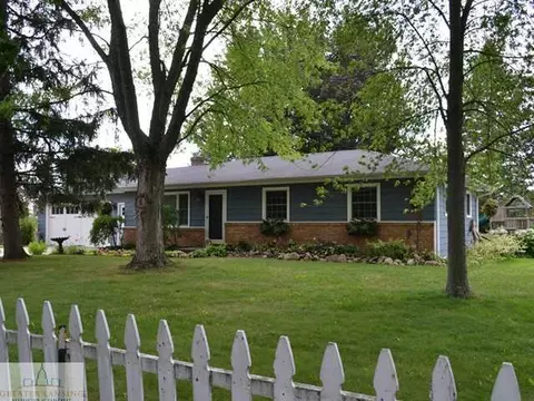 4525 Barton Rd, Williamston, MI 48895 photo 1