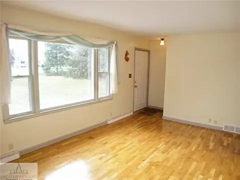 367 Haslett Rd, Williamston, MI 48895 photo 3