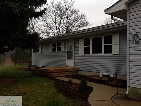 1317 W Dill, Dewitt, MI 48820 photo 2