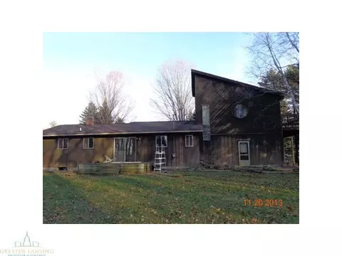 896 Shawano Dr, Mason, MI 48854 photo 2