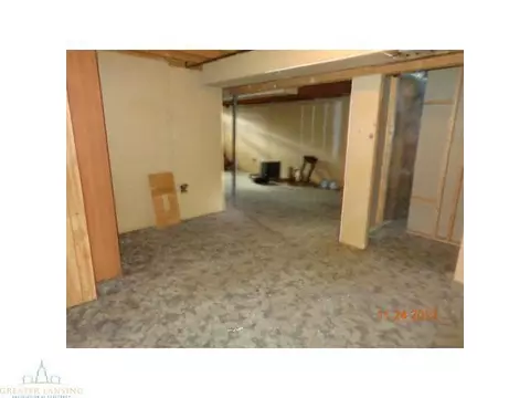 2485 Featherstone Dr, Lansing, MI 48911 photo 14